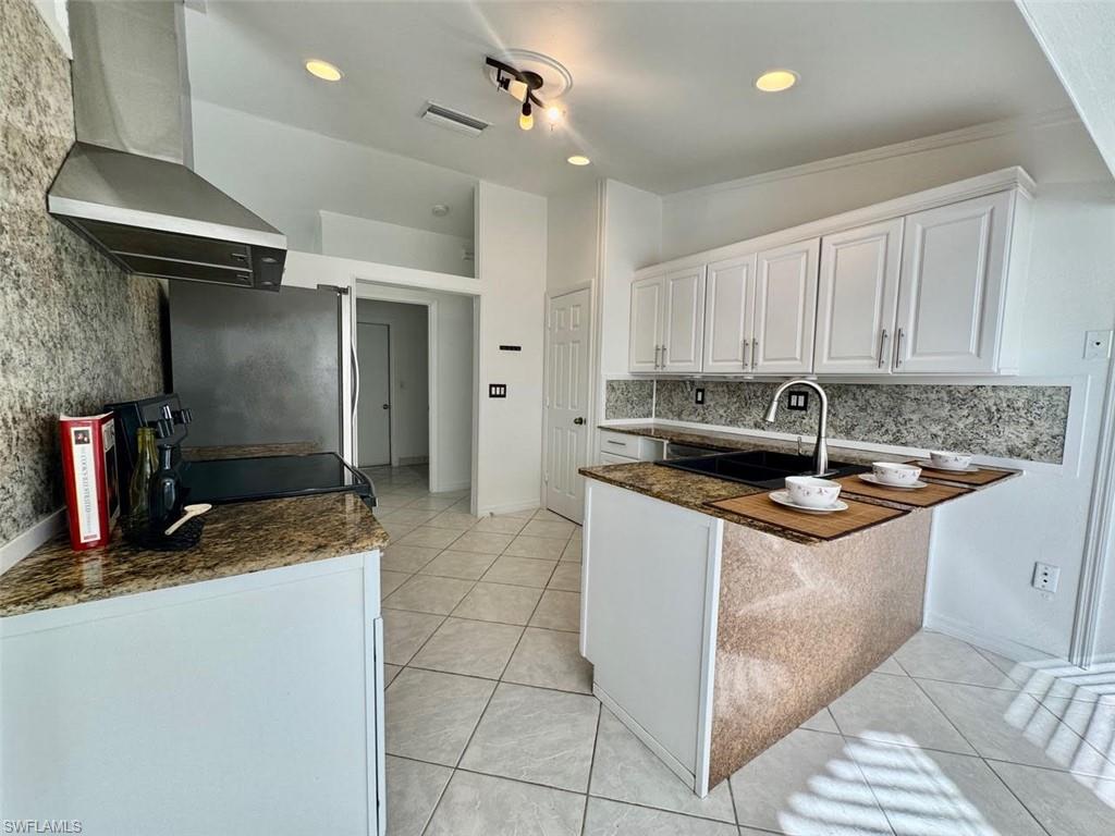 CAPE CORAL - Residential Lease