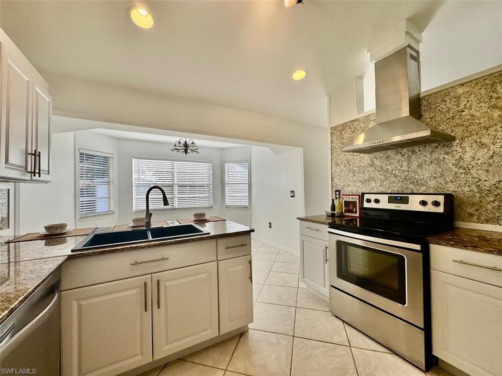 CAPE CORAL - Residential Lease