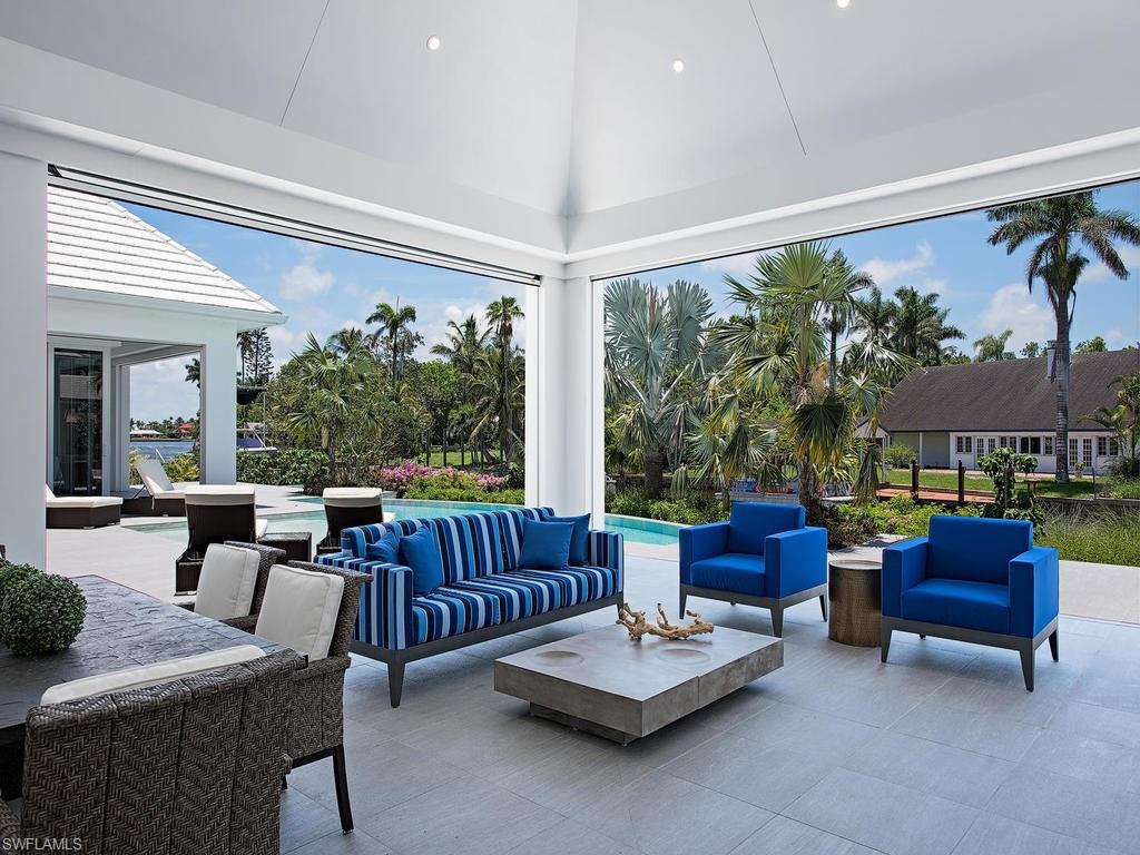 AQUALANE SHORES - Residential