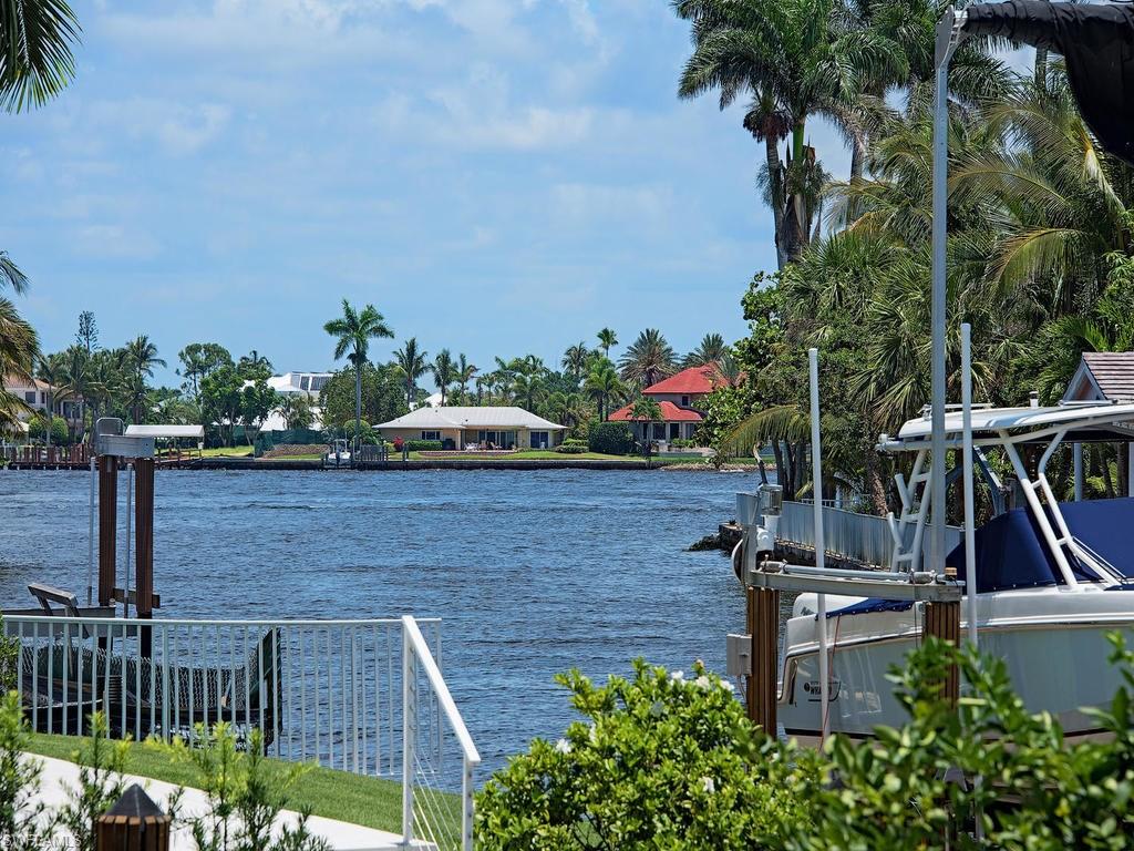 AQUALANE SHORES - Residential