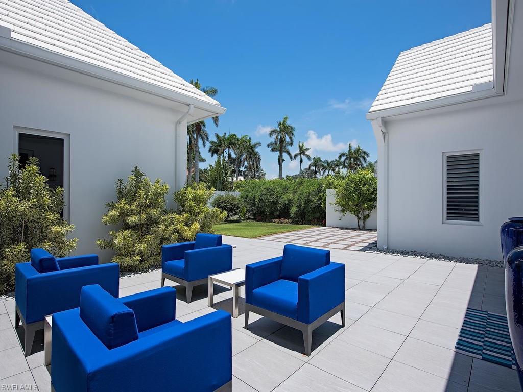 AQUALANE SHORES - Residential