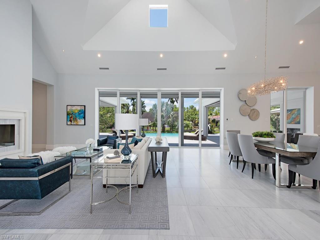 AQUALANE SHORES - Residential