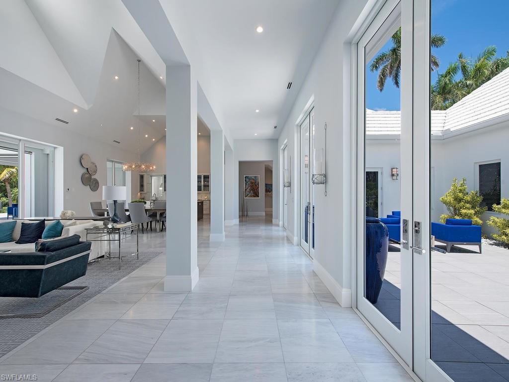 AQUALANE SHORES - Residential