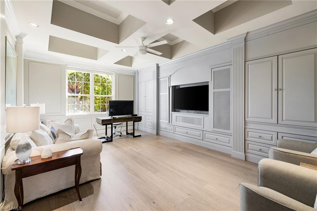 PINE RIDGE - Residential