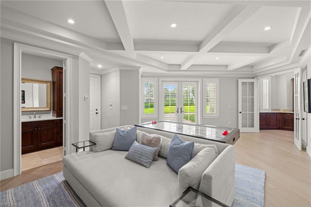 PINE RIDGE - Residential