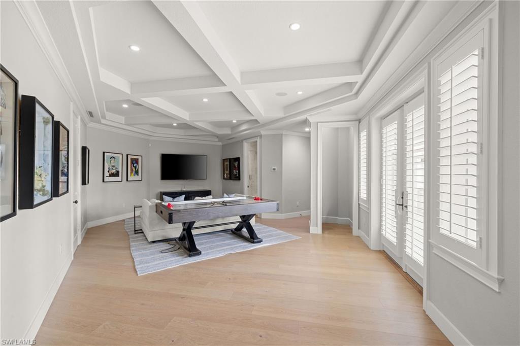 PINE RIDGE - Residential