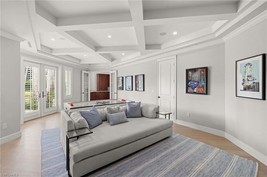 PINE RIDGE - Residential