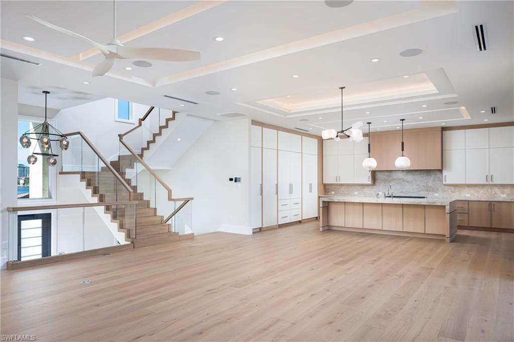223 Bayview AVE