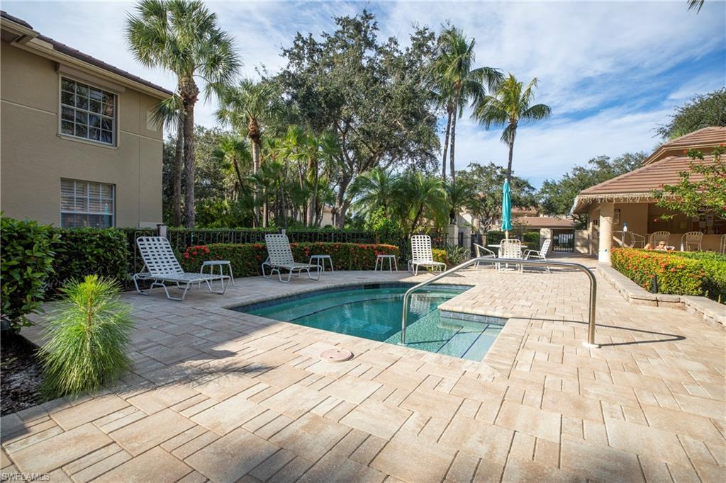 SAWGRASS POINT - Residential