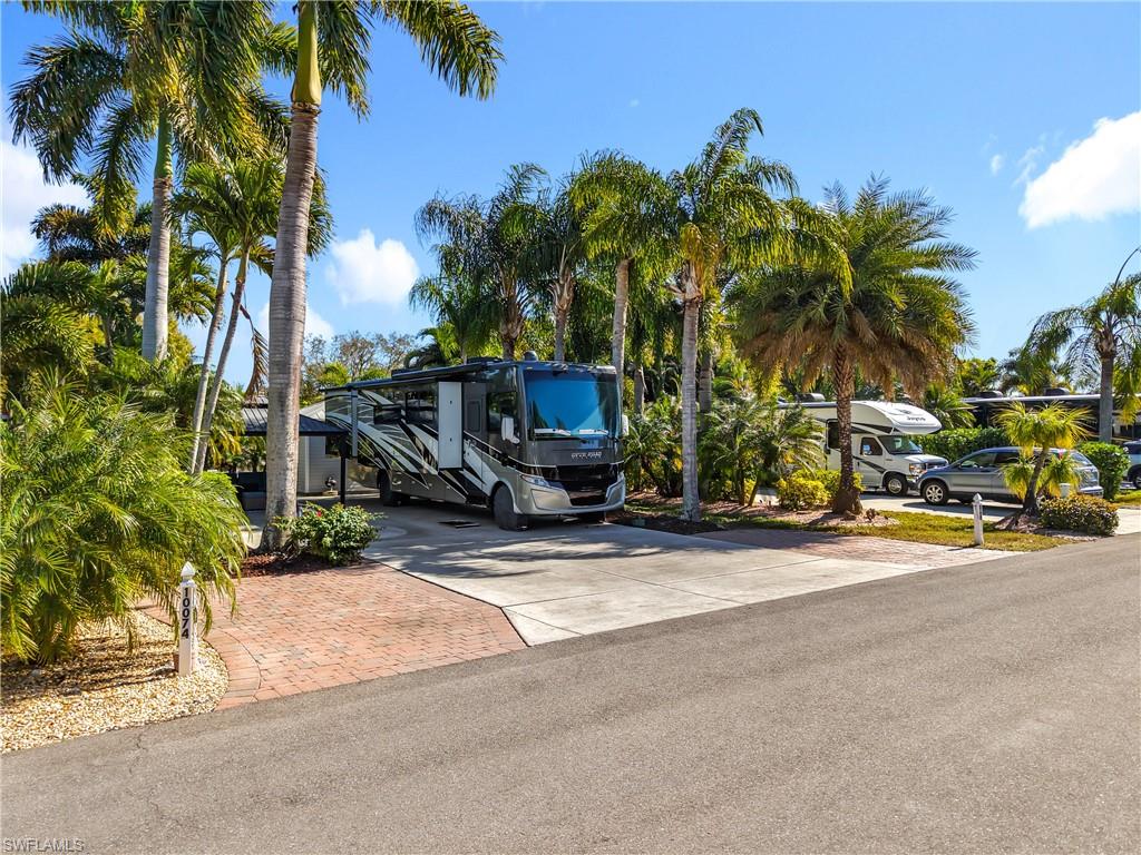 CYPRESS WOODS RV RESORT - Land