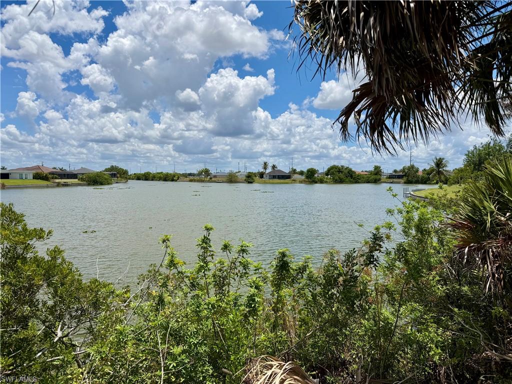 CAPE CORAL - Land