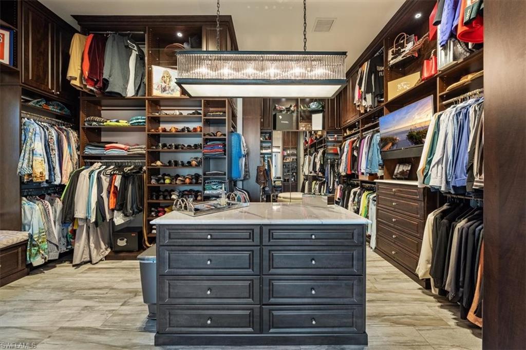 QUAIL WEST - Residential