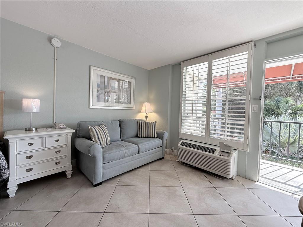 GULFCOAST INN OF NAPLES - Residential