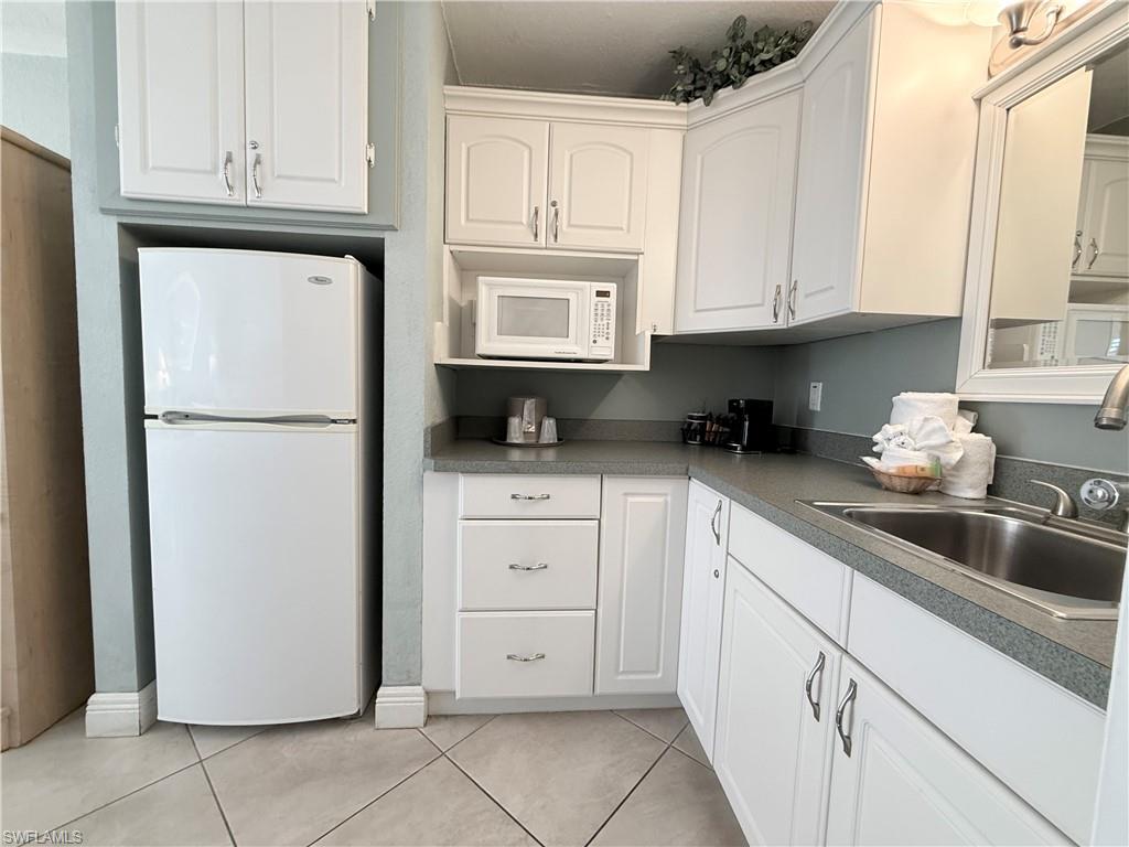 GULFCOAST INN OF NAPLES - Residential