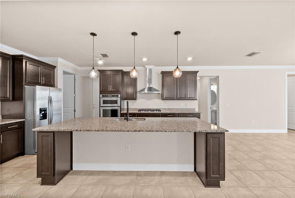 EDGEWATER - Residential