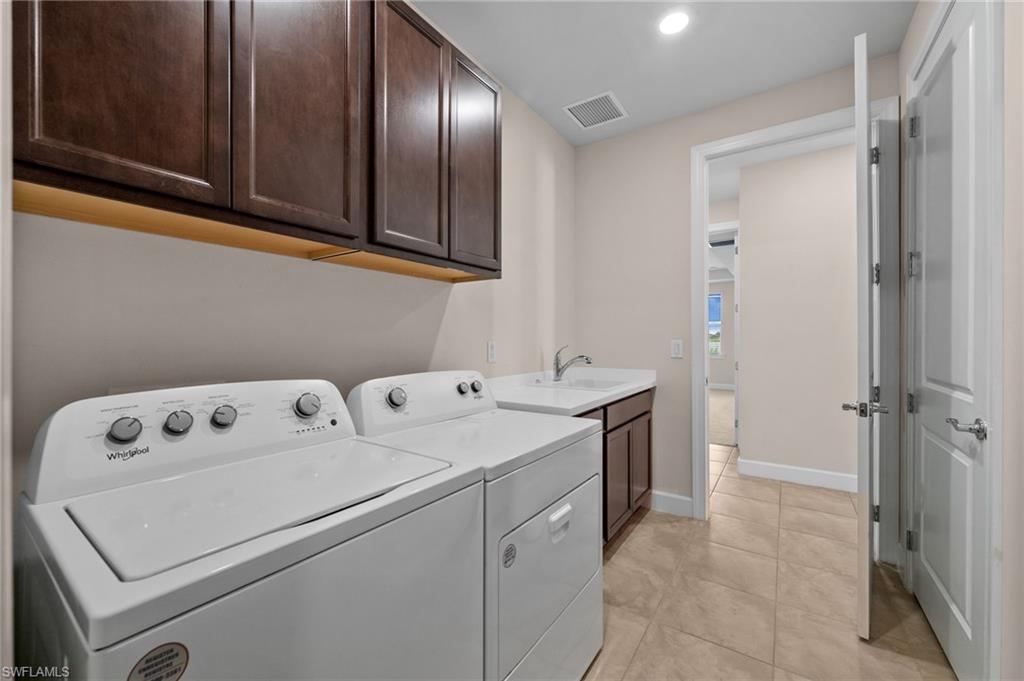 EDGEWATER - Residential