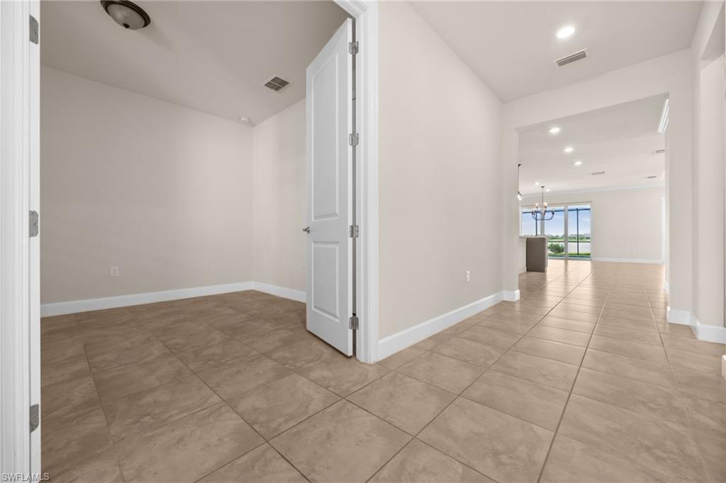 EDGEWATER - Residential