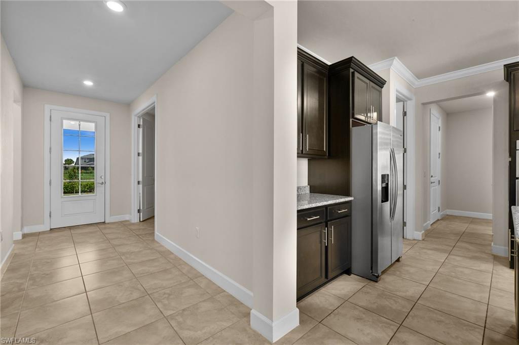 EDGEWATER - Residential