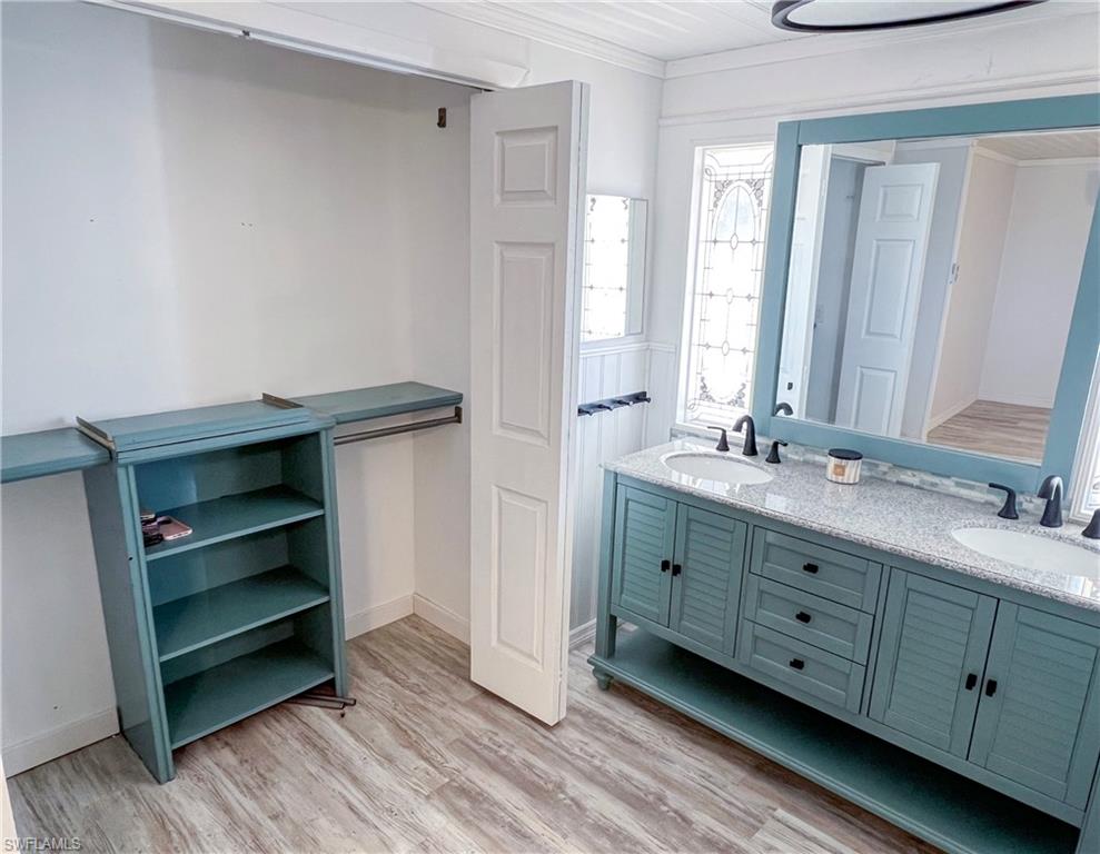 BAYSIDE ESTATES - Residential