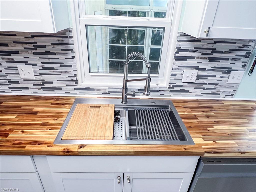 BAYSIDE ESTATES - Residential