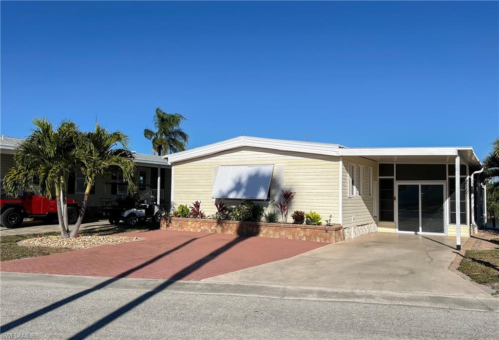 BAYSIDE ESTATES - Residential