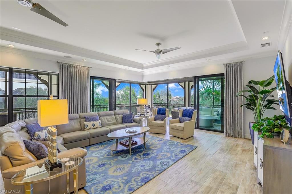 CARRARA - Residential Lease