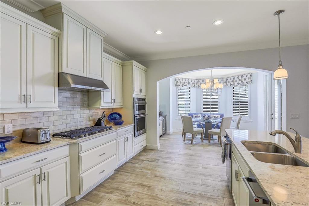 CARRARA - Residential Lease