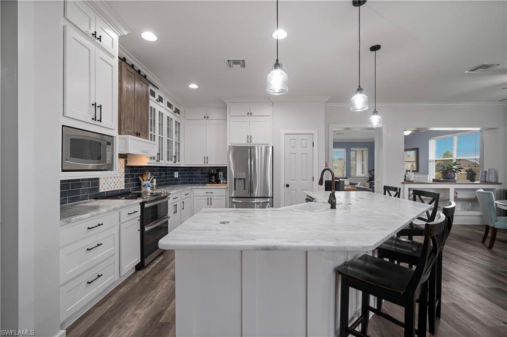 LAKE PEMBROKE - Residential