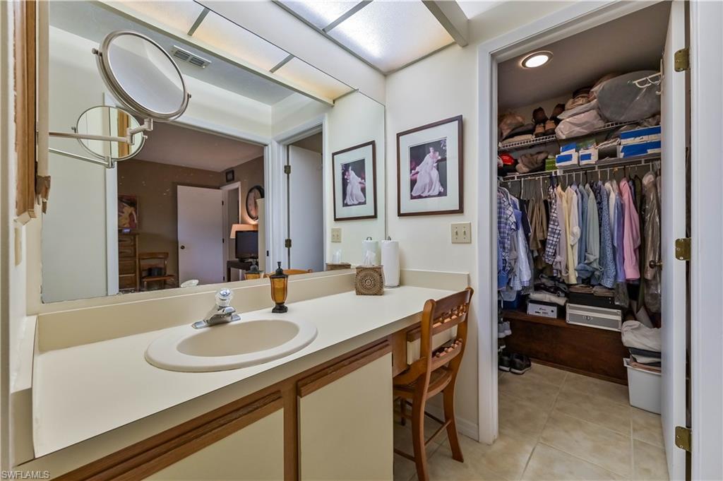 COMPASS POINTE - Residential