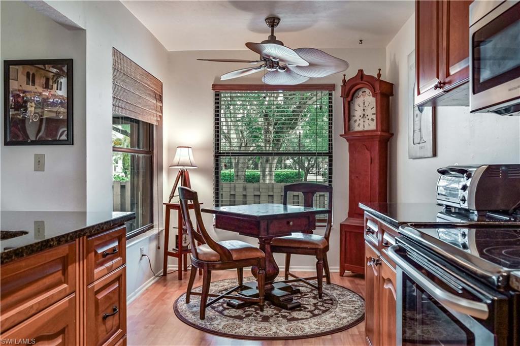 COMPASS POINTE - Residential