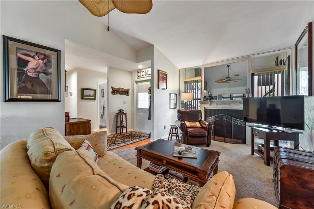 COMPASS POINTE - Residential