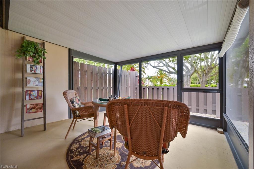 COMPASS POINTE - Residential