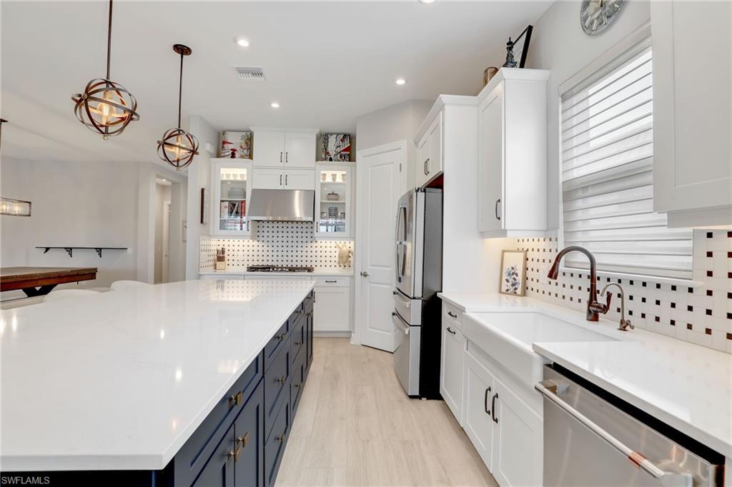 ESPLANADE BY THE ISLANDS - Residential