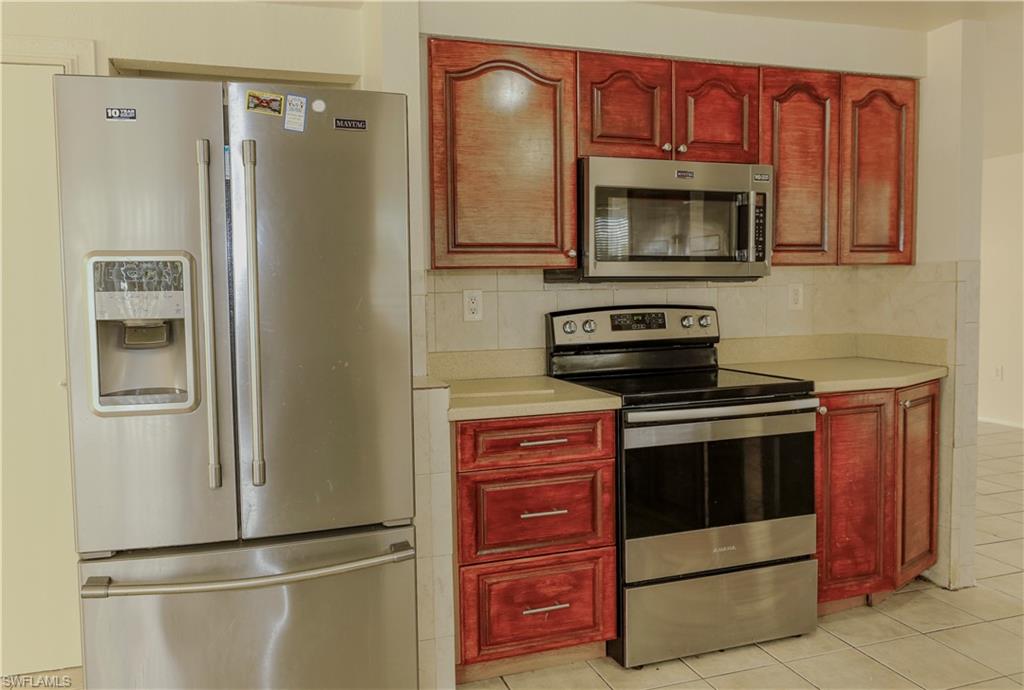 PORT CHARLOTTE - Residential Lease