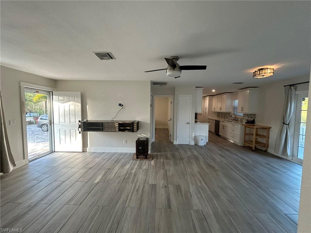 SUNDIET VILLAGE - Residential