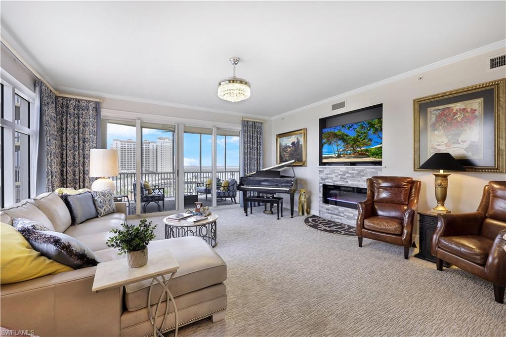 6081 Silver King BLVD 501