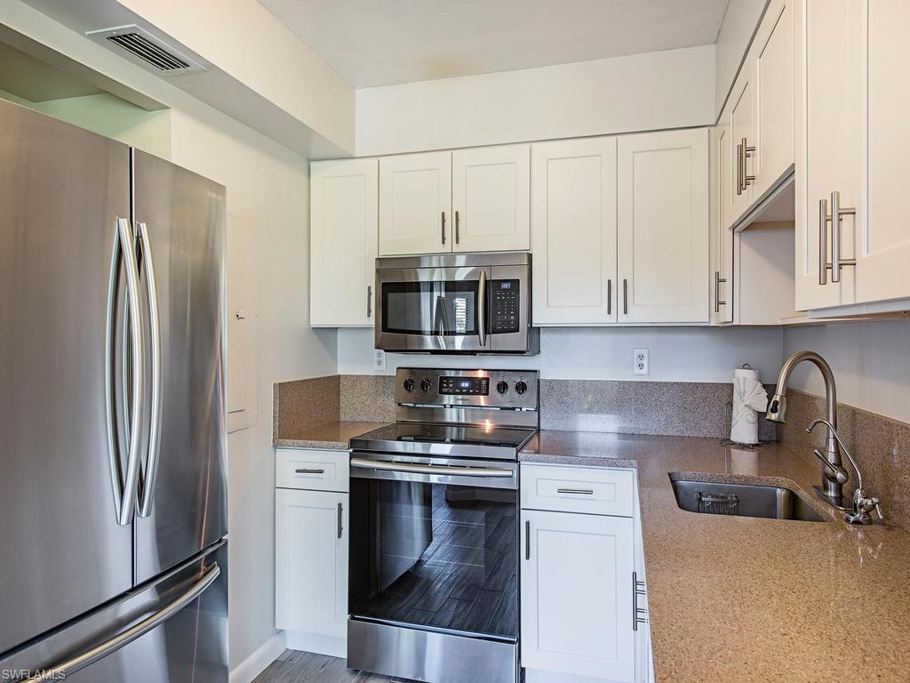 TROPIC SCHOONER APTS - Residential