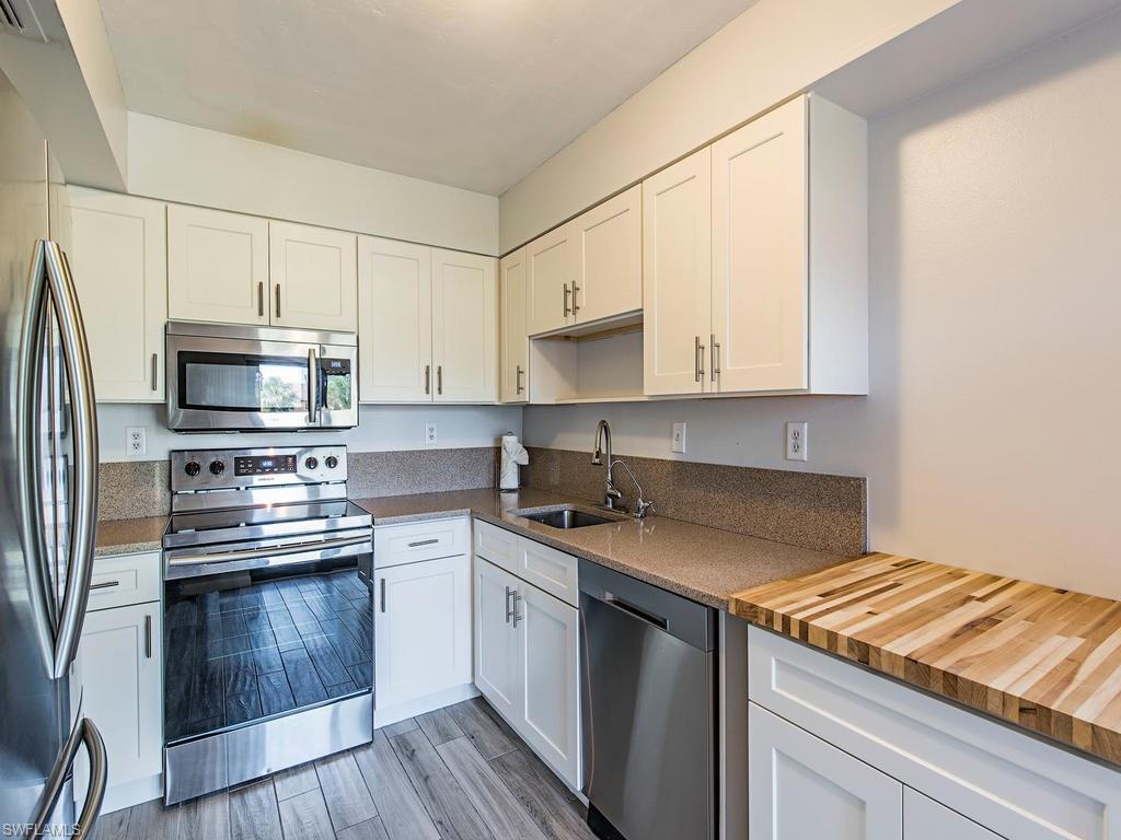 TROPIC SCHOONER APTS - Residential