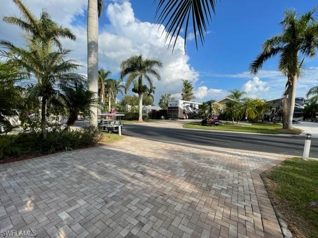 RIVERBEND MOTORCOACH RESORT - Land