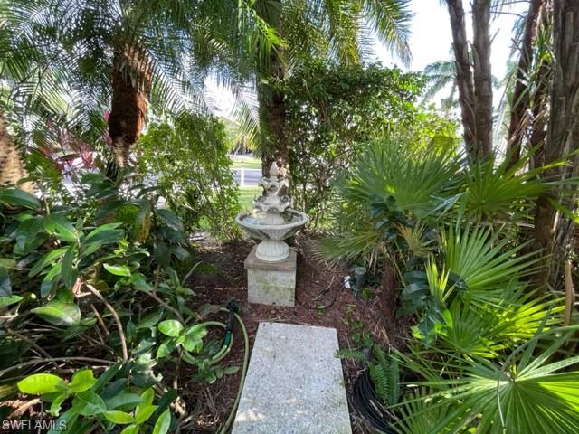 RIVERBEND MOTORCOACH RESORT - Land