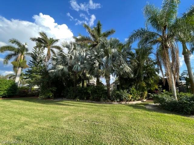 RIVERBEND MOTORCOACH RESORT - Land