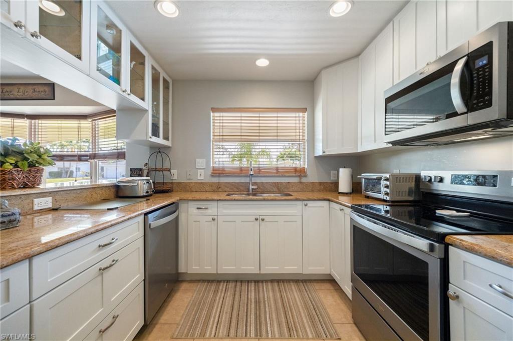 YACHT CLUB - Residential