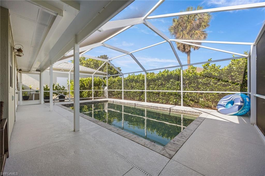 YACHT CLUB - Residential