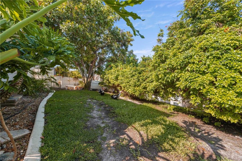 YACHT CLUB - Residential