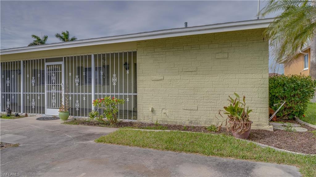 CAPE CORAL - Residential Lease