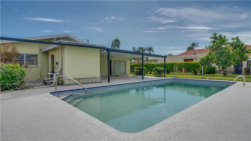 CAPE CORAL - Residential Lease