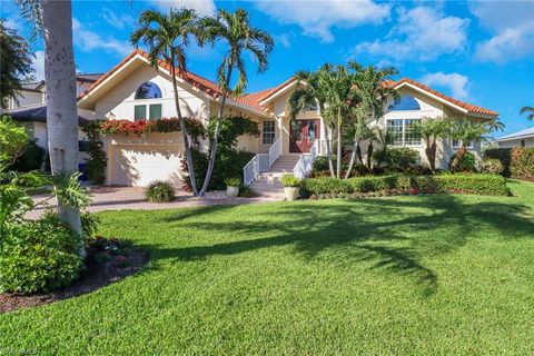 Photo of 1275 Cobia CT, NAPLES, FL 34102 (MLS # 225073056)