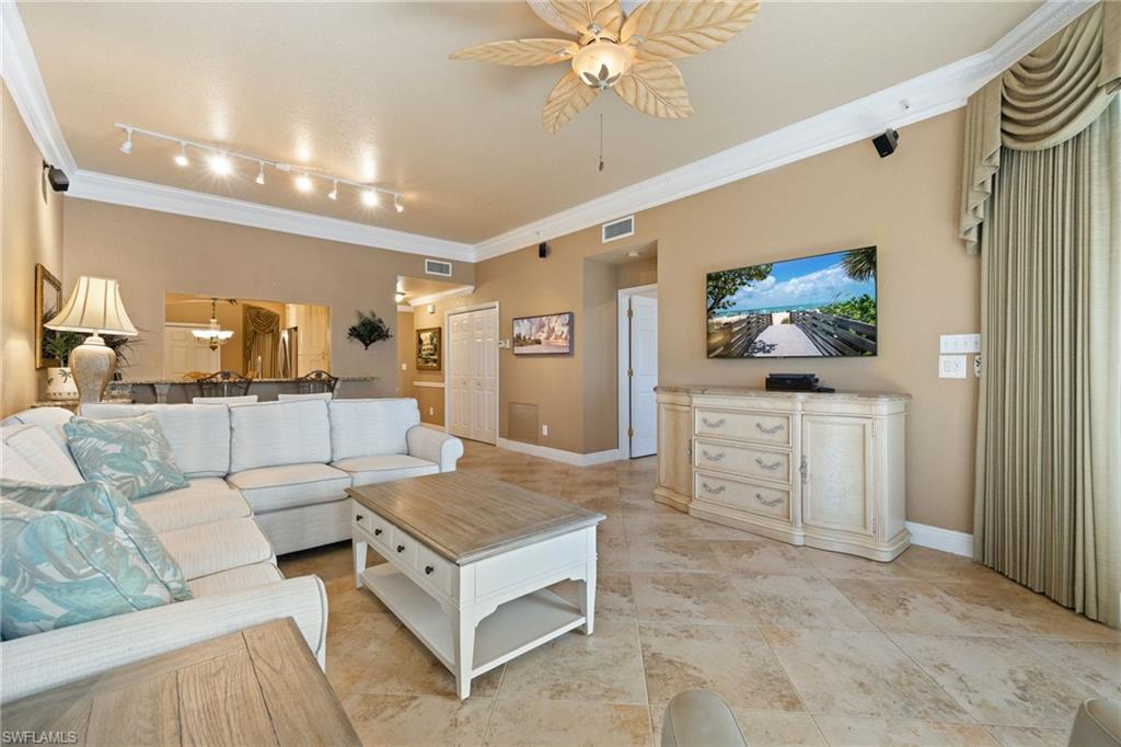 BOARDWALK CAPER - Residential