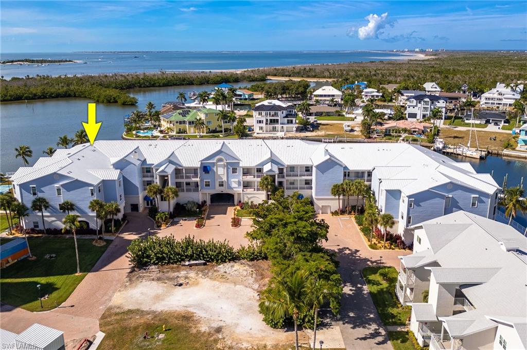 BOARDWALK CAPER - Residential