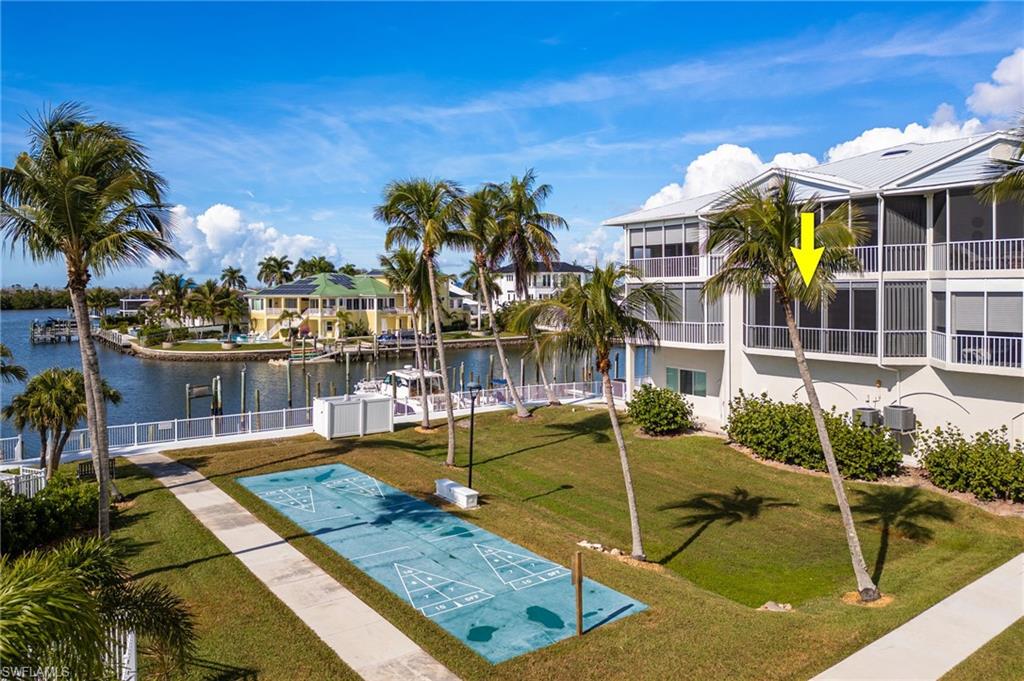 BOARDWALK CAPER - Residential